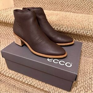 NIB ECCO Sartorelle Shape 35 Ankle Women EU37 US6-6.5  Leather Ankle Boots Shale